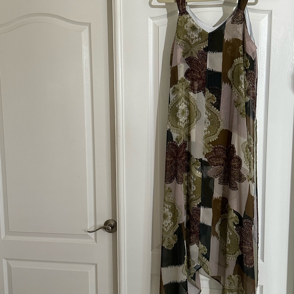 This nice summer dress is comfortable and stylish.